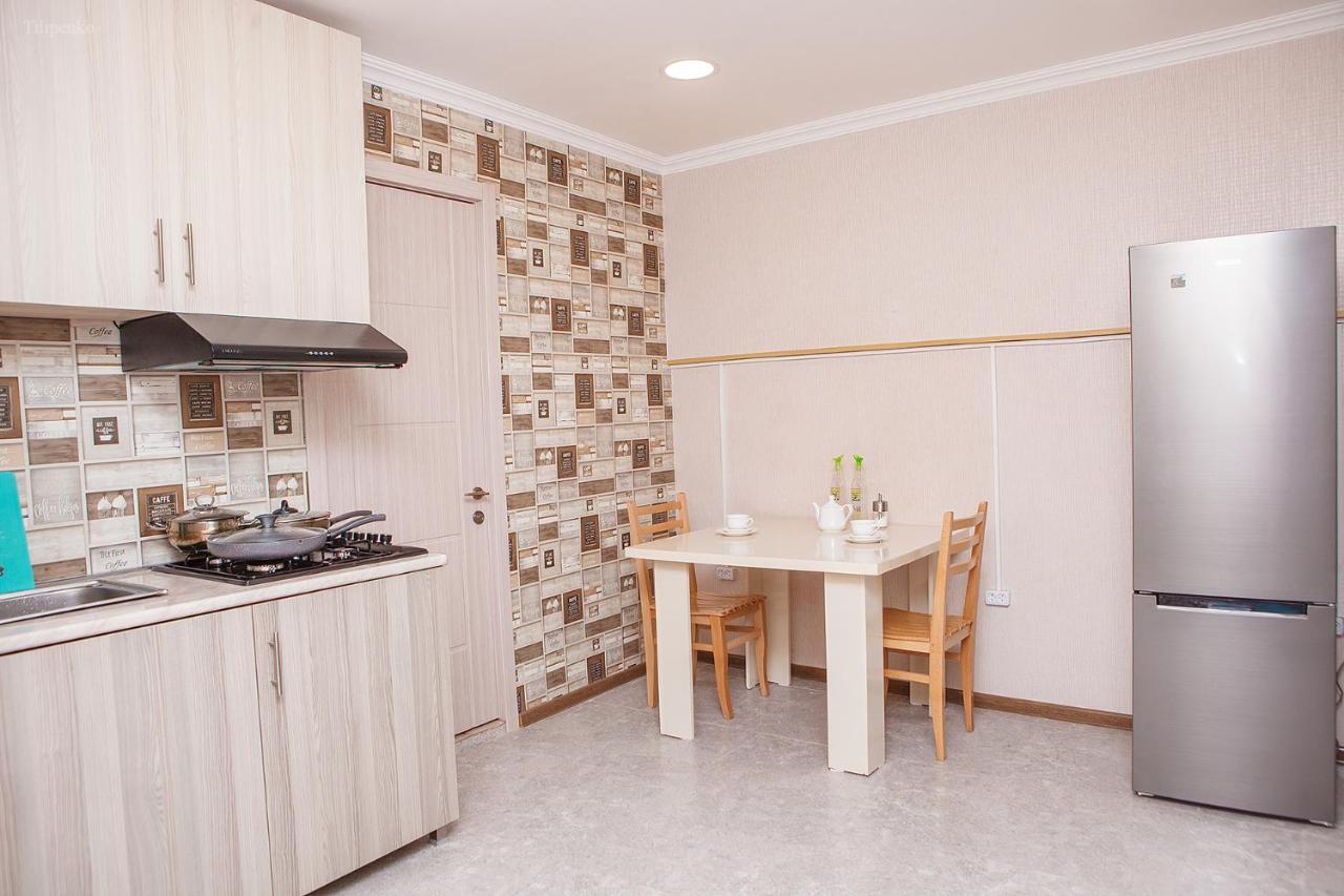 Blossom Hostel Updated ! Обновлено !!! City Center! Perfect Order!!! Snow-White Bed Linen!!! Идеальный Порядок!!! Белоснежное Постельное Белье!!! Центр Города !!! Tbilissi Extérieur photo